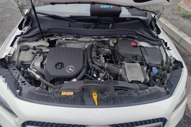 Used Mercedes-Benz GLA 2023 Facelifted GLA 200 Engine Bay
