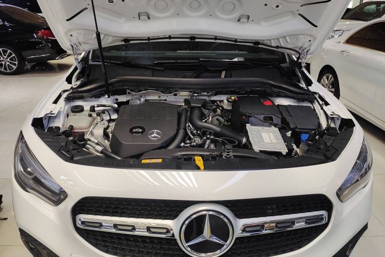 Used Mercedes-Benz GLA 2023 GLA 200 Engine Bay