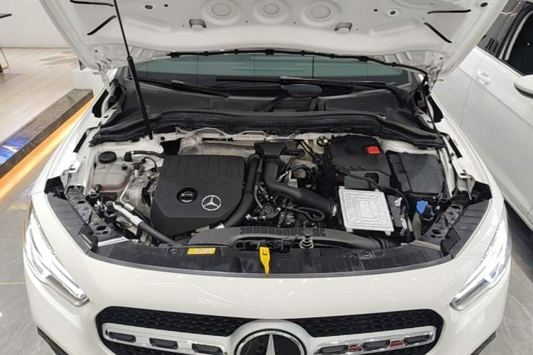 Used Mercedes-Benz GLA 2023 GLA 200 Engine Bay