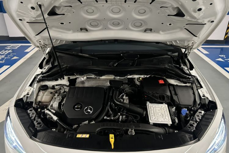 Used Mercedes-Benz GLA 2023 GLA 200 Engine Bay