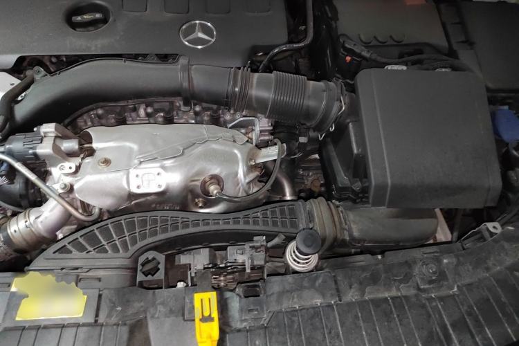 Used Mercedes-Benz GLA 2023 GLA 220 Engine Bay