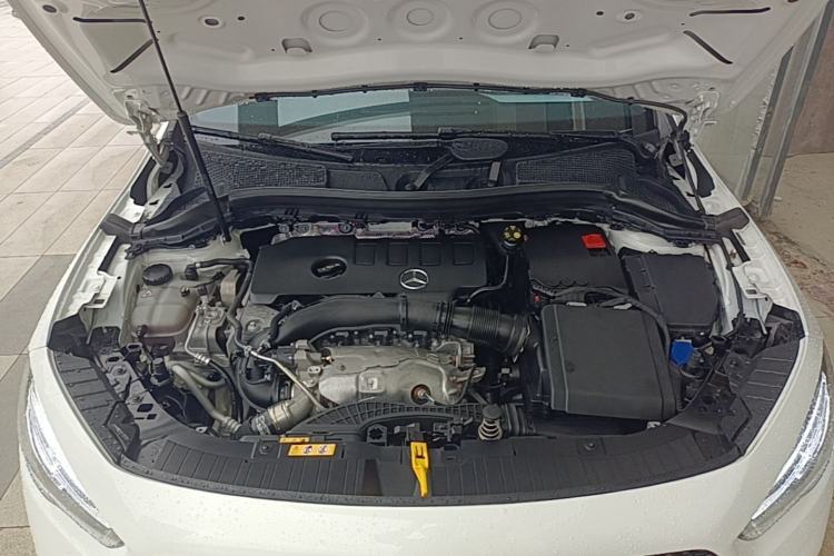 Used Mercedes-Benz GLA 2023 GLA 220 Engine Bay