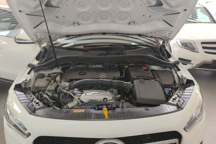 Used Mercedes-Benz GLA 2023 GLA 220 Engine Bay