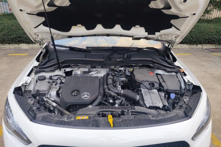 Used Mercedes-Benz GLA 2023 Facelifted GLA 200 Engine Bay