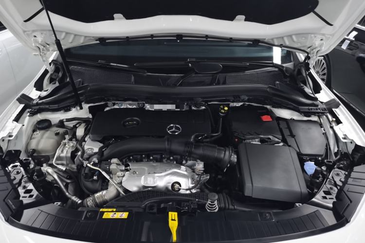 Used Mercedes-Benz GLA 2023 GLA 220 Engine Bay