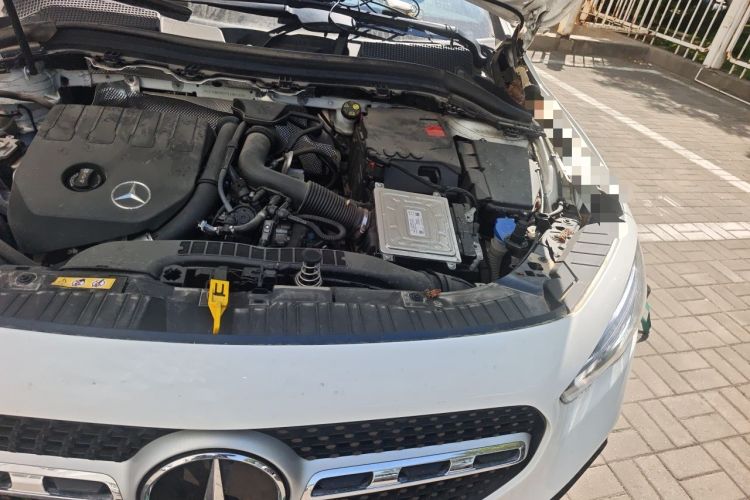 Used Mercedes-Benz GLA 2023 GLA 200 Engine Bay Left