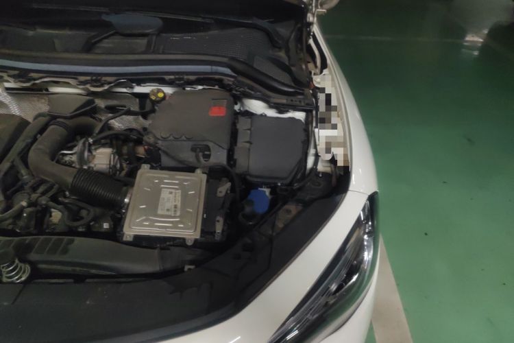 Used Mercedes-Benz GLA 2023 GLA 200 Engine Bay Left
