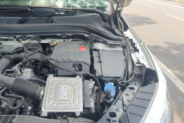 Used Mercedes-Benz GLA 2023 GLA 200 Engine Bay Left