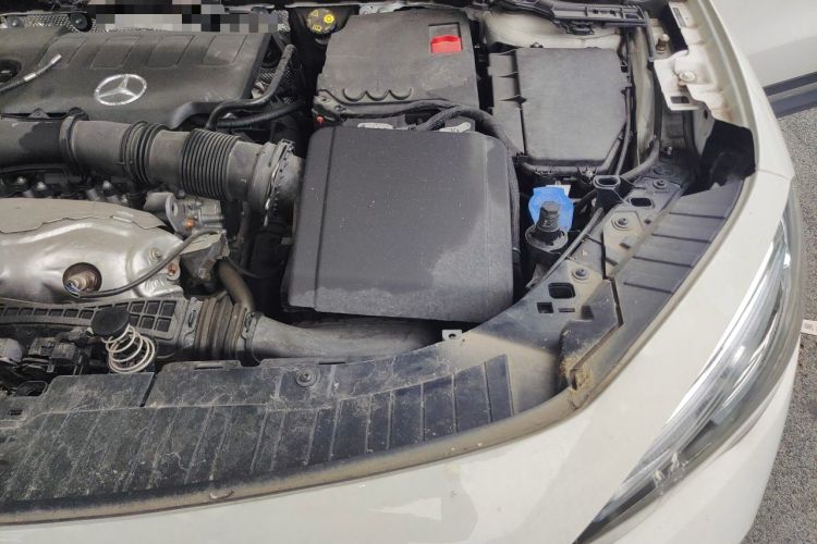 Used Mercedes-Benz GLA 2023 GLA 220 Engine Bay Left