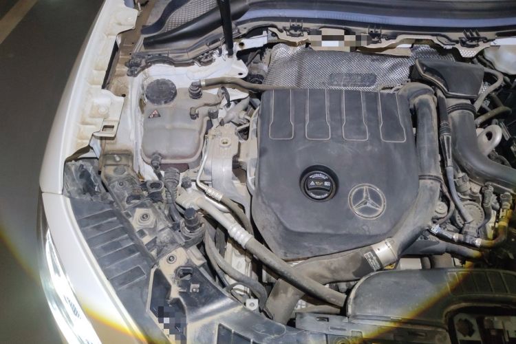 Used Mercedes-Benz GLA 2023 GLA 200 Engine Bay Right