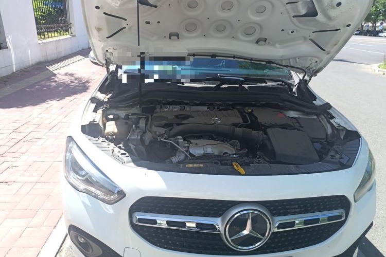 Used Mercedes-Benz GLA 2023 GLA 220 Engine Bay Right