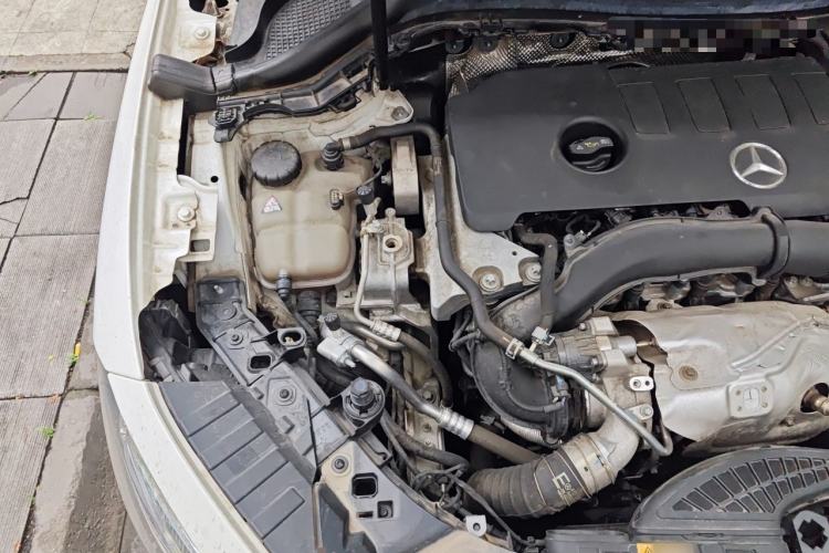 Used Mercedes-Benz GLA 2023 GLA 220 Engine Bay Right