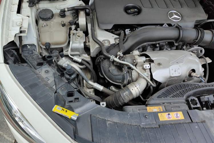 Used Mercedes-Benz GLA 2023 GLA 220 Engine Bay Right