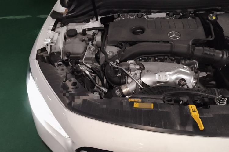 Used Mercedes-Benz GLA 2023 GLA 220 Engine Bay Right