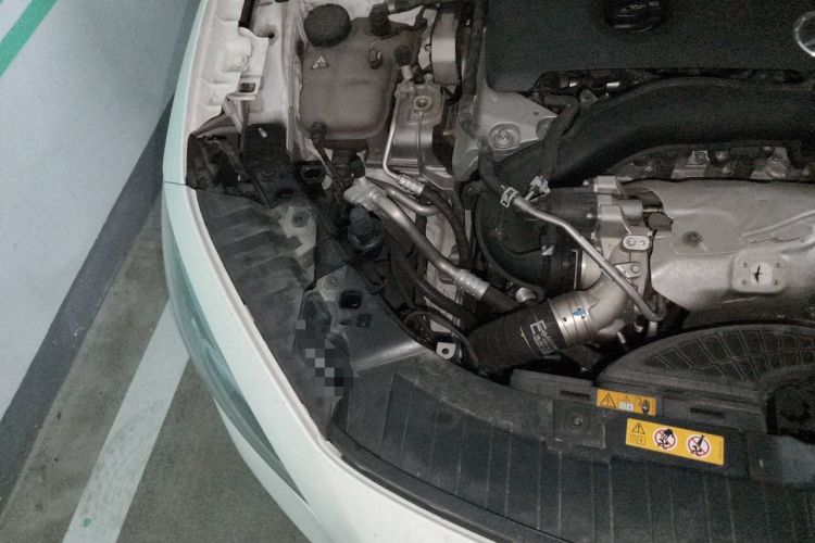 Used Mercedes-Benz GLA 2023 GLA 220 Engine Bay Right