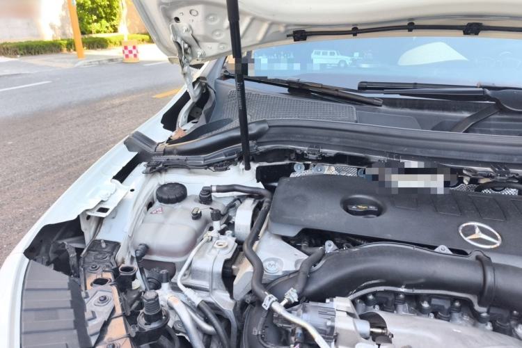 Used Mercedes-Benz GLA 2023 GLA 220 Engine Bay Right