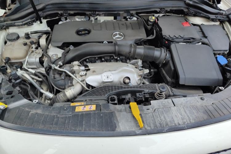 Used Mercedes-Benz GLA 2023 GLA 220 Engine Bay