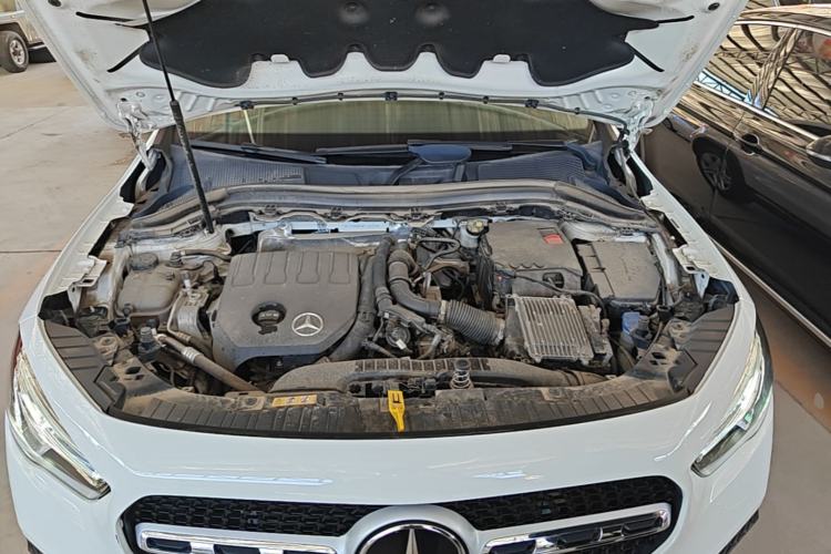 Used Mercedes-Benz GLA 2023 Facelifted GLA 200 Engine Bay