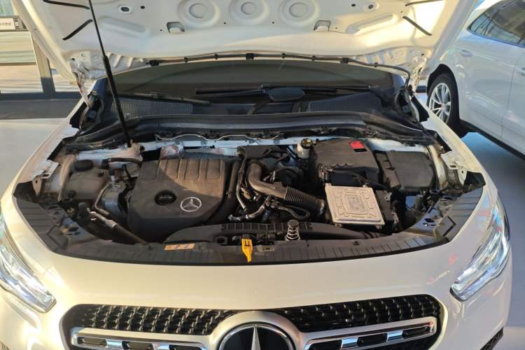 Used Mercedes-Benz GLA 2023 GLA 200 Engine Bay