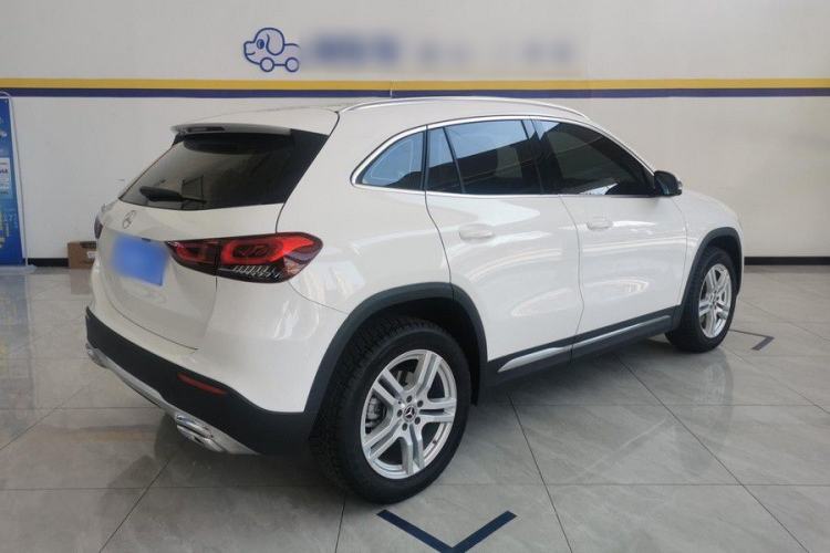 Used Mercedes-Benz GLA 2023 GLA 200 Exterior 2