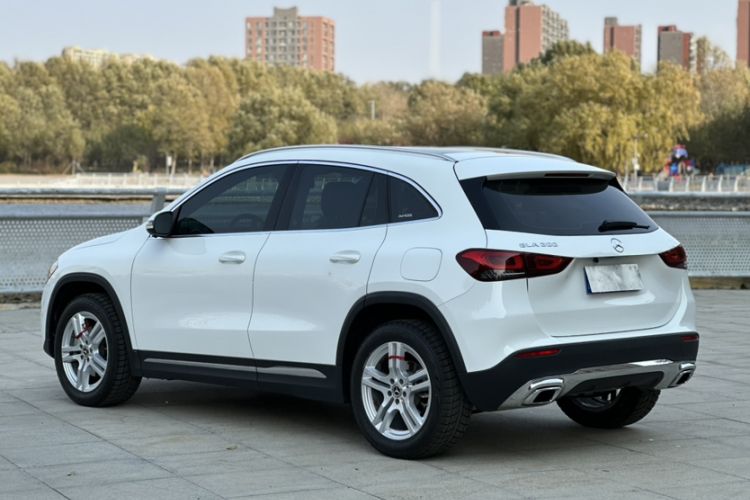 Used Mercedes-Benz GLA 2023 GLA 200 Exterior 2