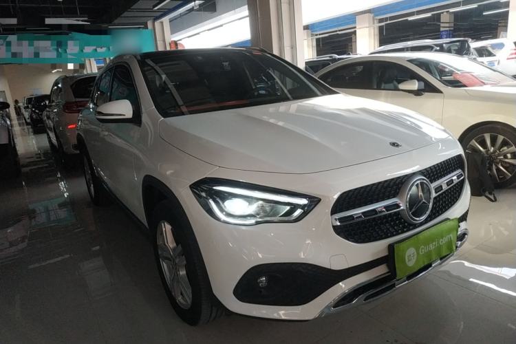 Used Mercedes-Benz GLA 2023 Facelifted GLA 200 Exterior 2