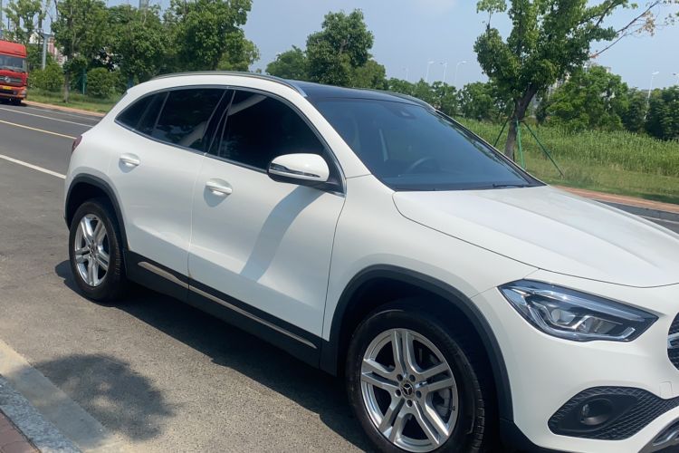 Used Mercedes-Benz GLA 2023 GLA 200 Exterior 3