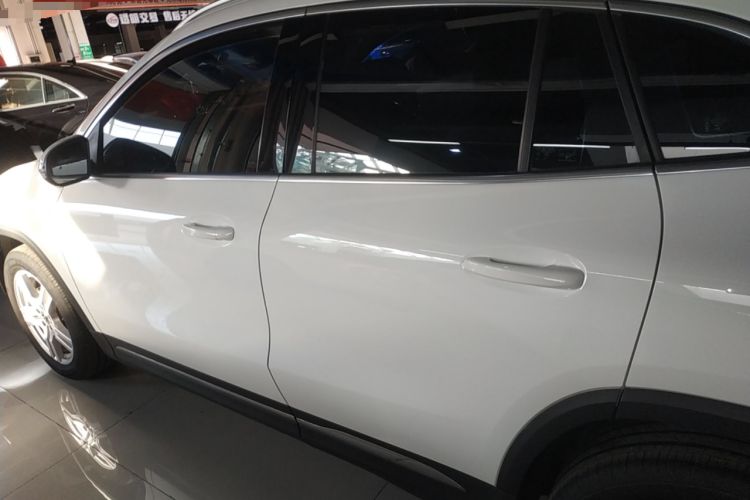 Used Mercedes-Benz GLA 2023 Facelifted GLA 200 Exterior 3