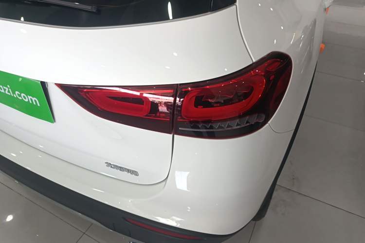 Used Mercedes-Benz GLA 2023 GLA 200 Exterior 3