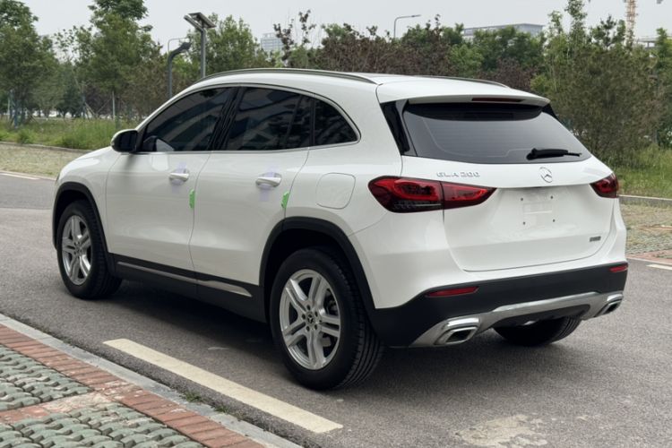 Used Mercedes-Benz GLA 2023 GLA 200 Exterior 4
