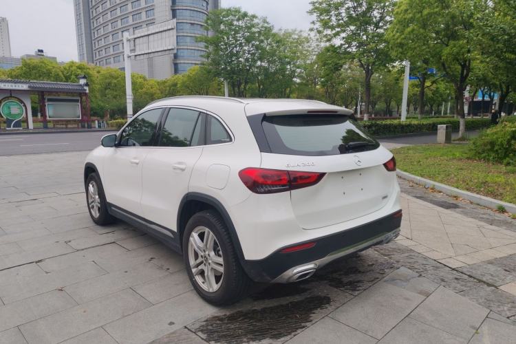 Used Mercedes-Benz GLA 2023 GLA 200 Exterior 4