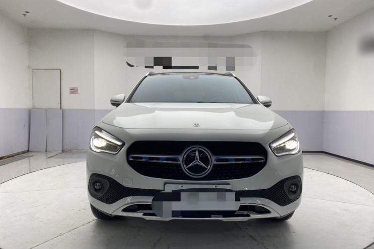 Used Mercedes-Benz GLA 2023 Facelifted GLA 200 Exterior 5