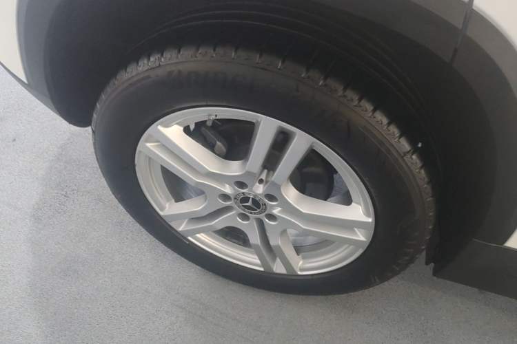 Used Mercedes-Benz GLA 2023 Facelifted GLA 200 Exterior 5