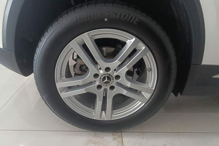 Used Mercedes-Benz GLA 2023 GLA 200 Exterior 5