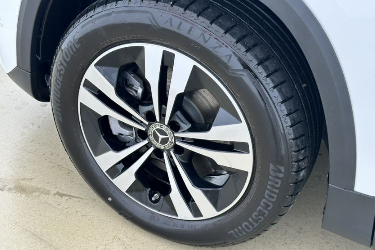 Used Mercedes-Benz GLA 2023 GLA 220 Exterior 9