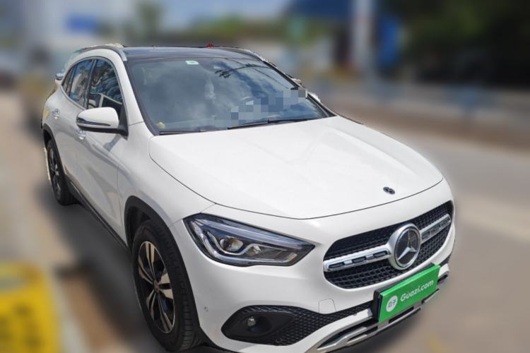 Used Mercedes-Benz GLA 2023 GLA 220 Front Right 45 Deg