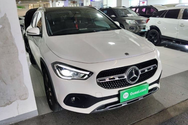 Used Mercedes-Benz GLA 2023 GLA 220 Front Right 45 Deg