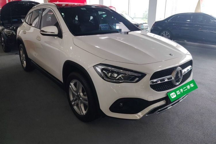 Used Mercedes-Benz GLA 2023 Facelifted GLA 200 Front Right 45 Deg