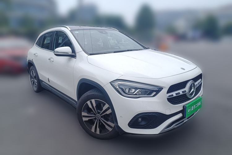 Used Mercedes-Benz GLA 2023 GLA 220 Front Right 45 Deg