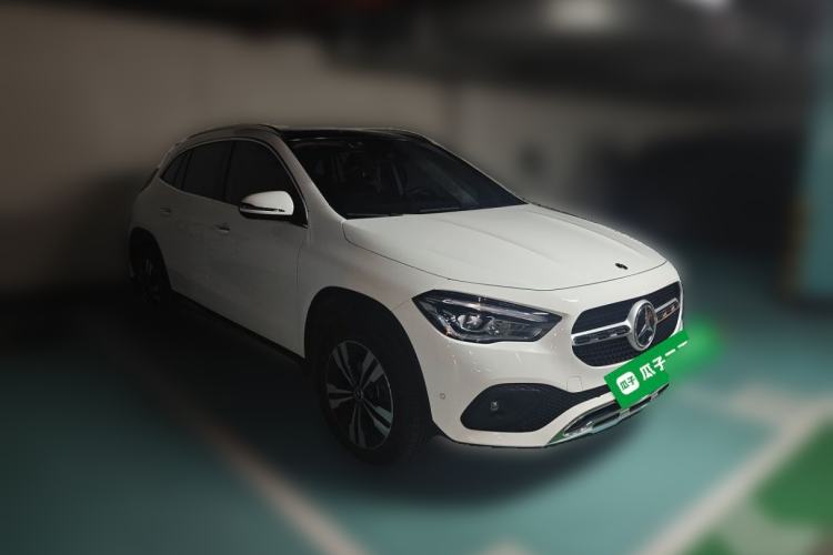 Used Mercedes-Benz GLA 2023 GLA 220 Front Right 45 Deg