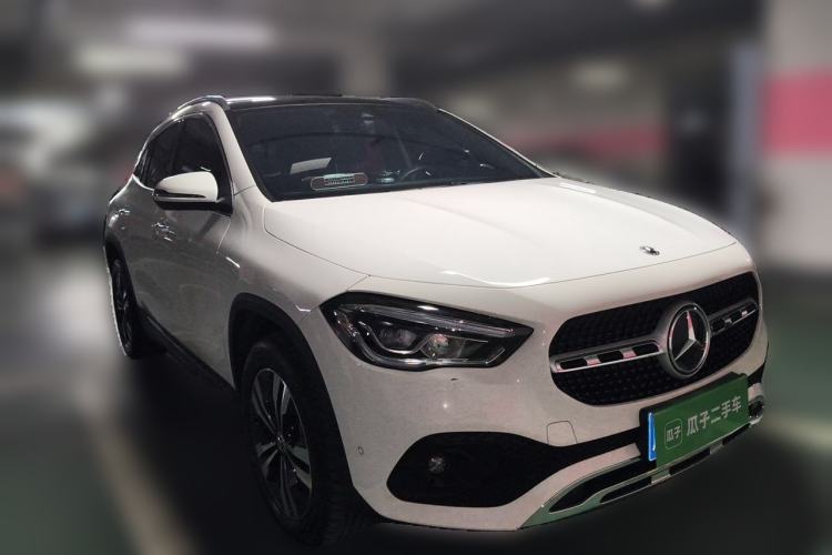 Used Mercedes-Benz GLA 2023 GLA 220 Front Right 45 Deg