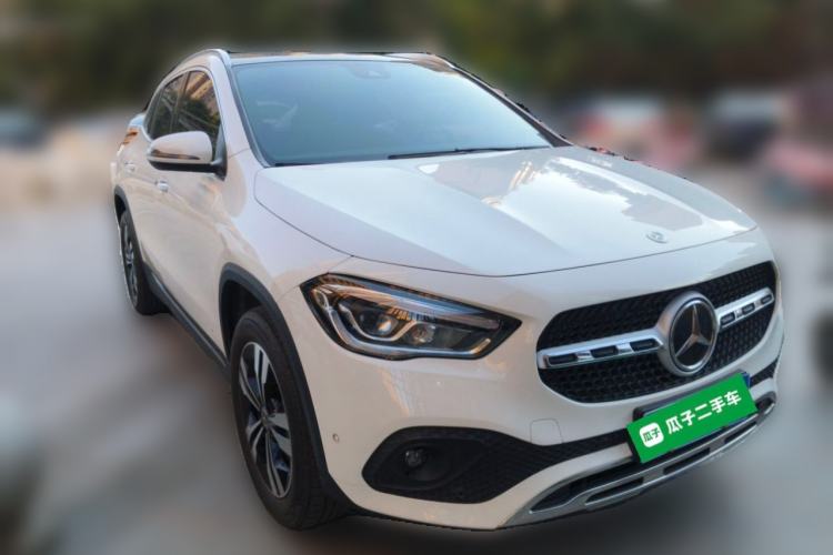 Used Mercedes-Benz GLA 2023 GLA 220 Front Right 45 Deg