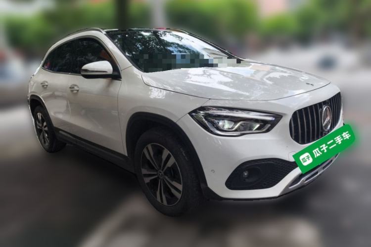 Used Mercedes-Benz GLA 2023 GLA 220 Front Right 45 Deg