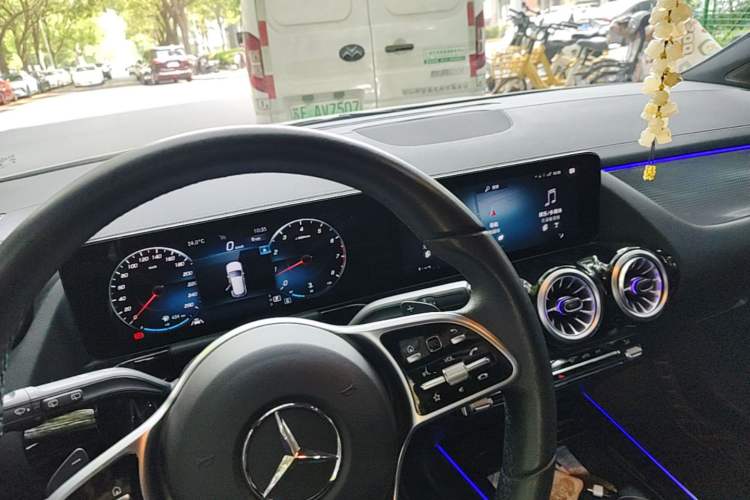 Used Mercedes-Benz GLA 2023 GLA 220 Gear Lever
