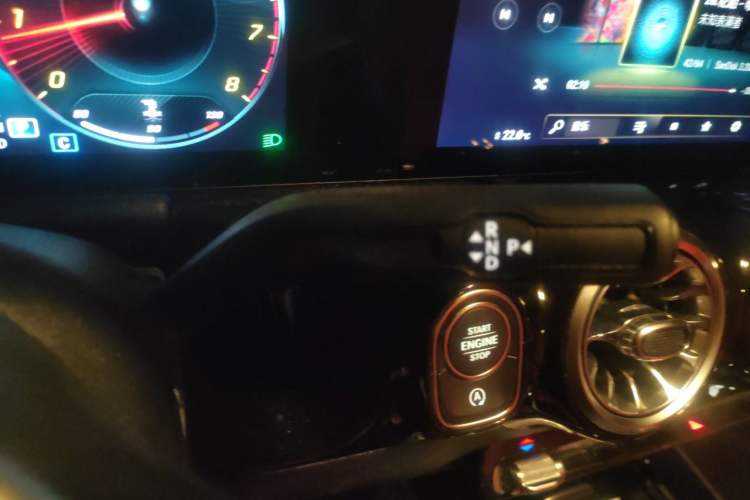 Used Mercedes-Benz GLA 2023 GLA 200 Gear Lever