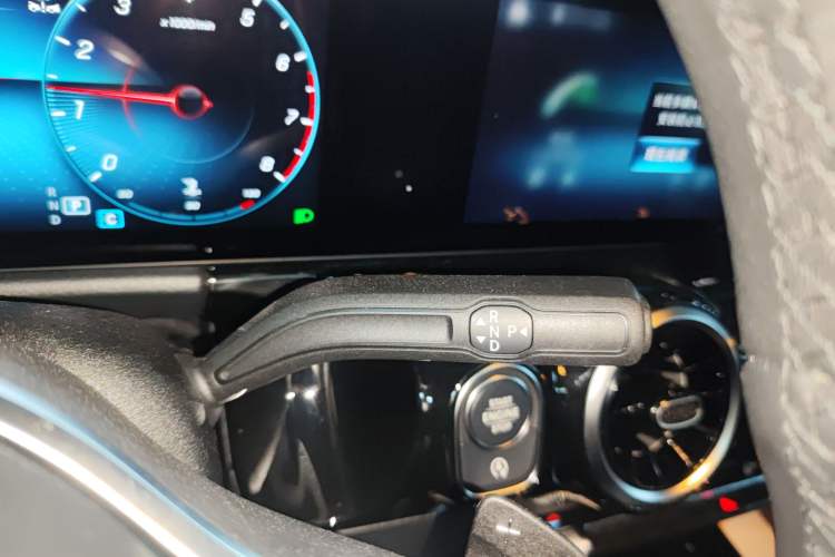 Used Mercedes-Benz GLA 2023 Facelifted GLA 200 Gear Lever