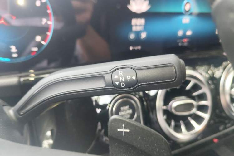 Used Mercedes-Benz GLA 2023 GLA 200 Gear Lever