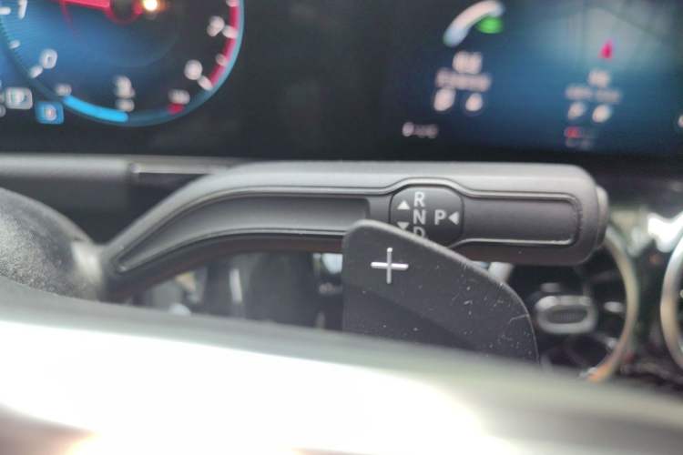 Used Mercedes-Benz GLA 2023 Facelifted GLA 200 Gear Lever