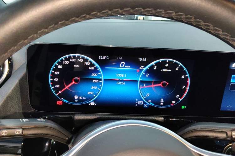 Used Mercedes-Benz GLA 2023 Facelifted GLA 200 Instrument Cluster