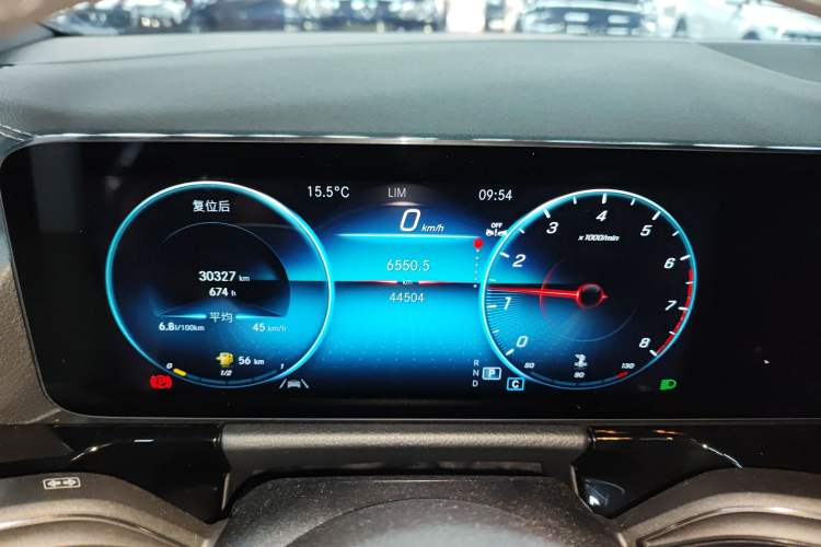 Used Mercedes-Benz GLA 2023 Facelifted GLA 200 Instrument Cluster